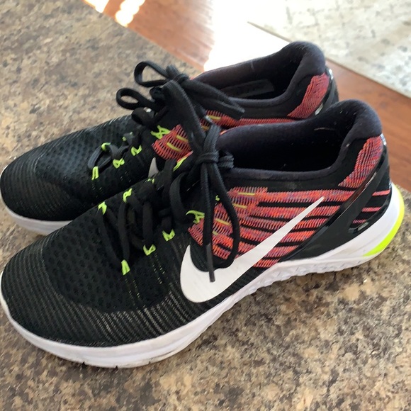 Nike flyknit metcons women’s size 9 - Picture 2 of 9